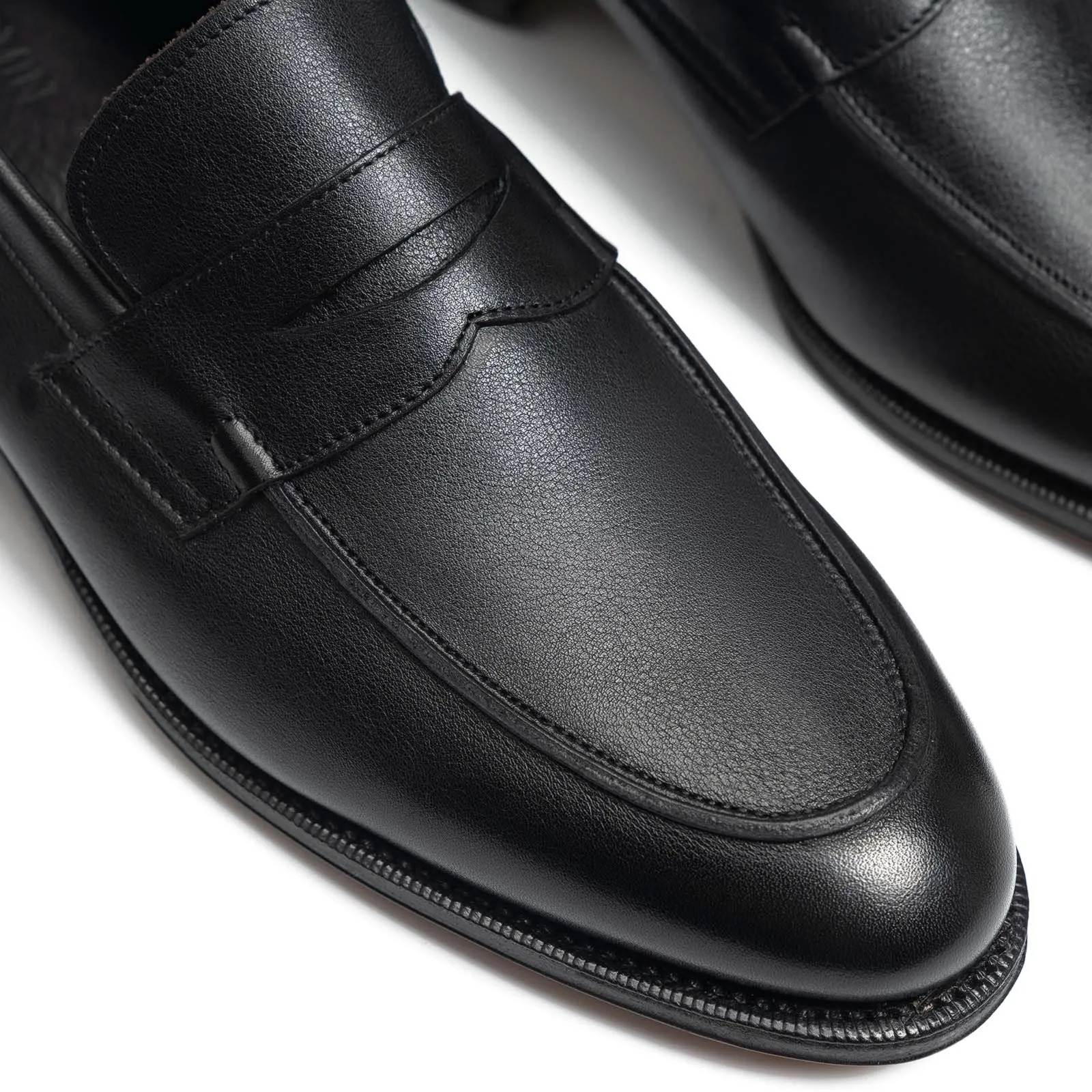 114414 - BROWN WAXY SHELL CORDOVAN - E