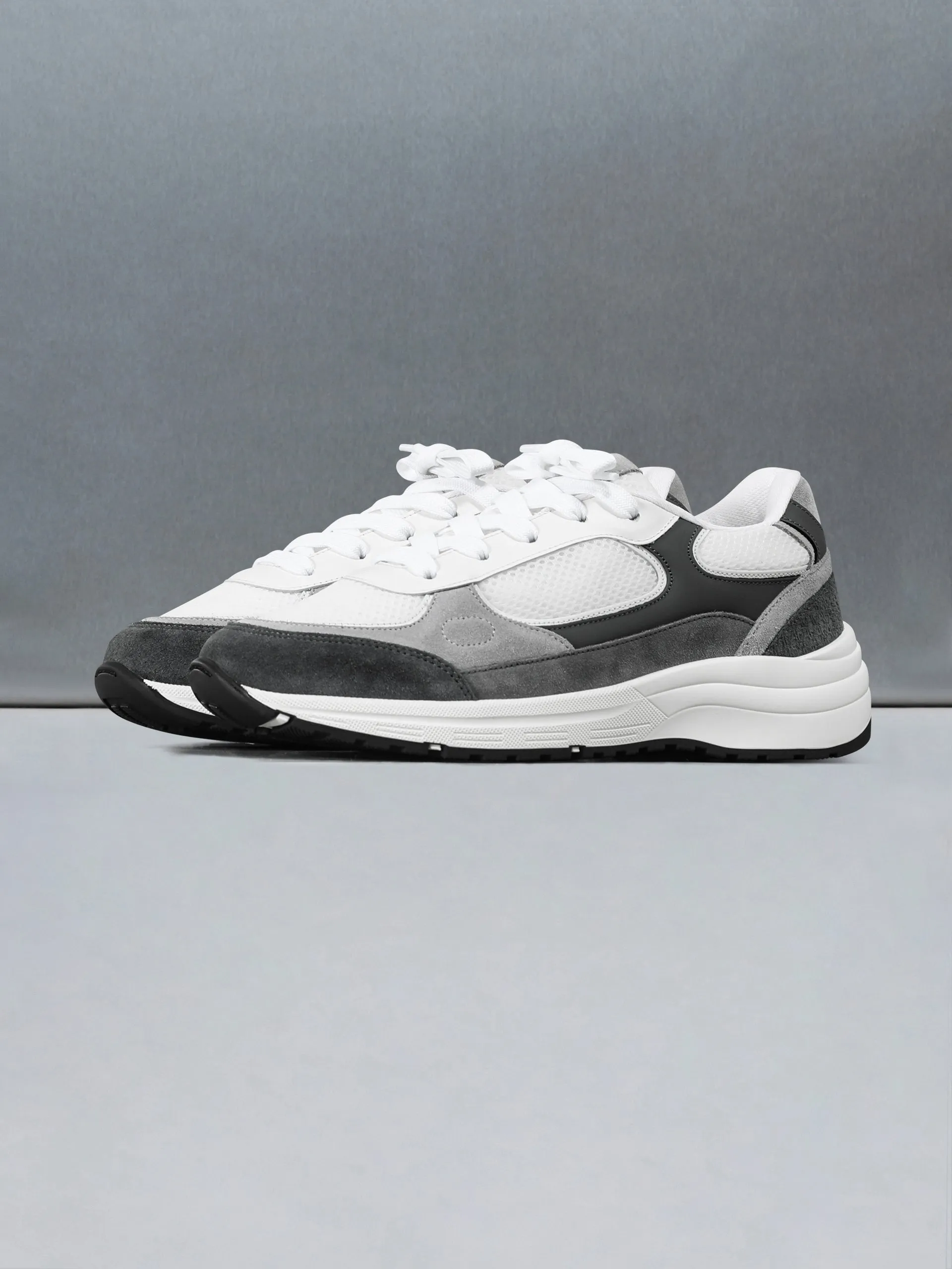 Apollo Runner in White Grey
