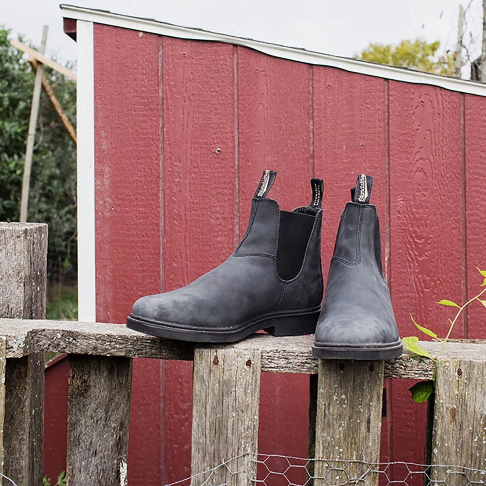 Blundstone 1308 Premium Leather Chelsea Boots in Rustic Black
