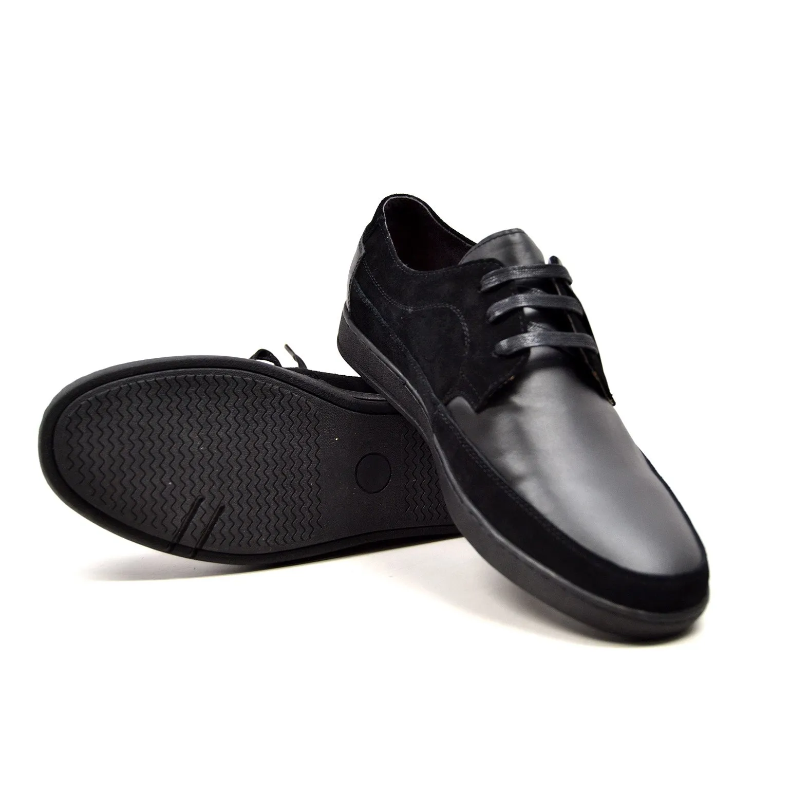 Bristol Lace Up Shoes: Vintage Handcrafted Leather & Suede with Dual Fit Technology