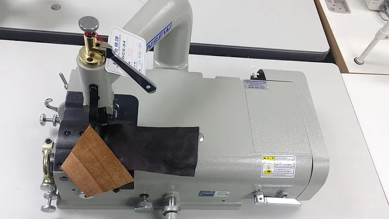 CONSEW DCS-S4 Leather Skiving Machine