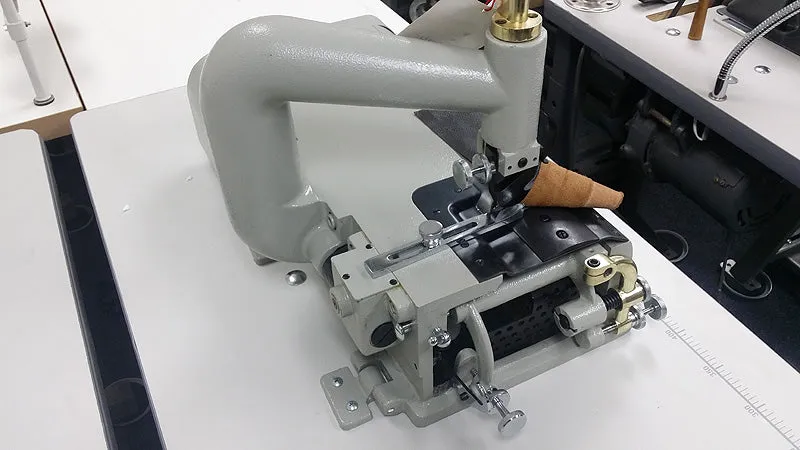 CONSEW DCS-S4 Leather Skiving Machine