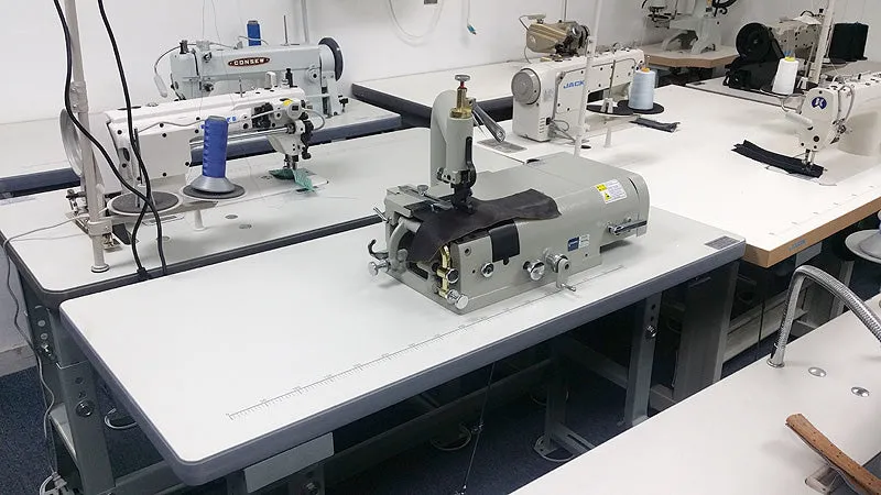 CONSEW DCS-S4 Leather Skiving Machine