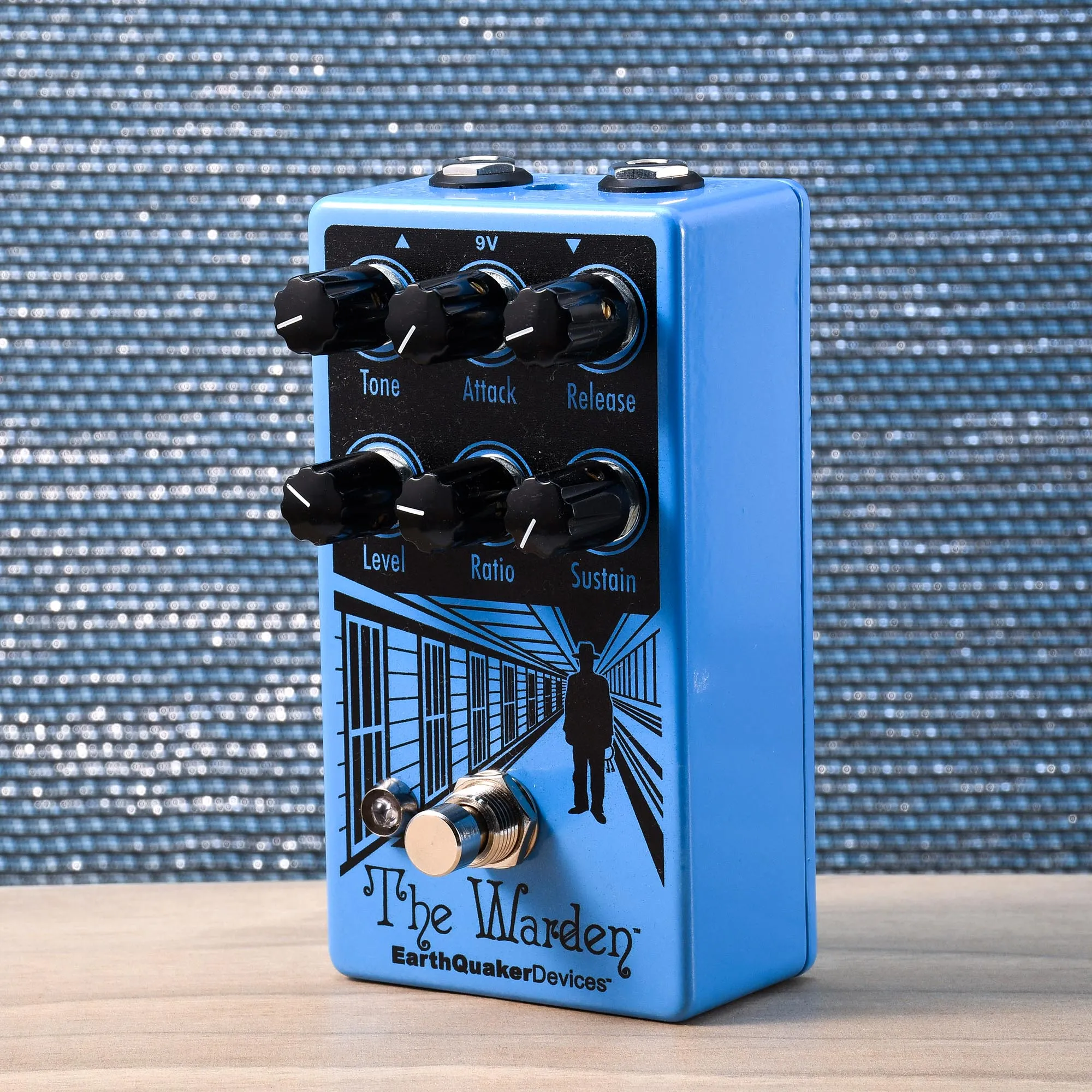Earthquaker The Warden V2 Compressor Pedal