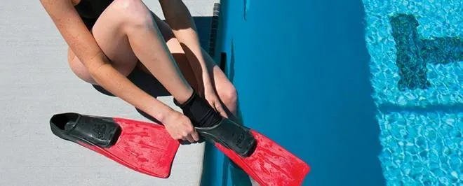 FINIS Skin Socks