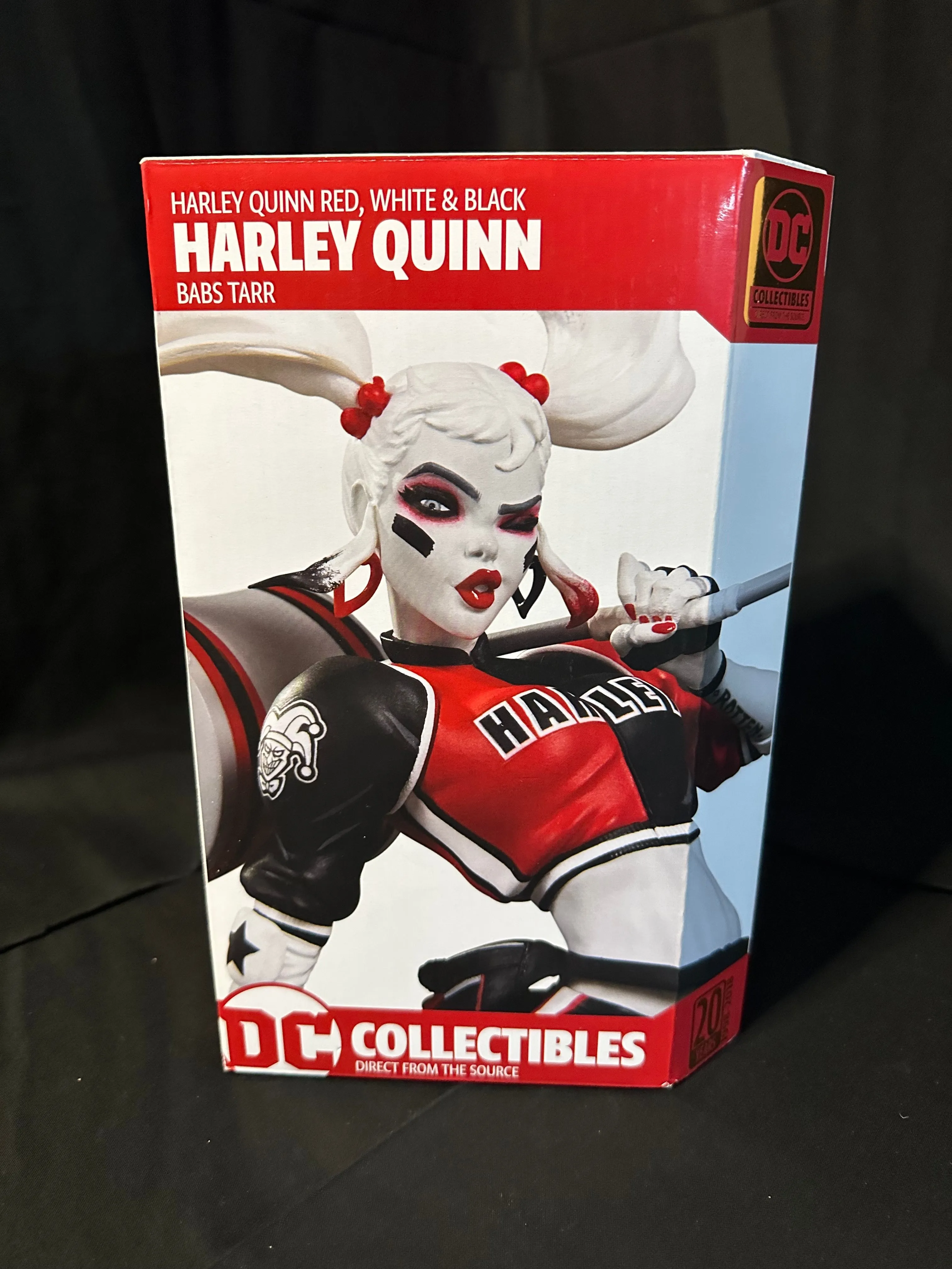 Harley Quinn Red, White & Black By Bab Tarrs