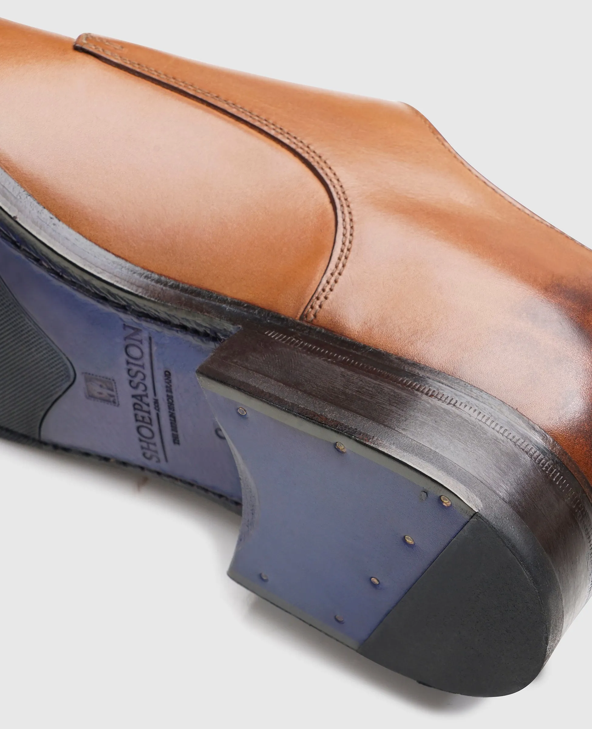 No. 5619 BL - Nut brown