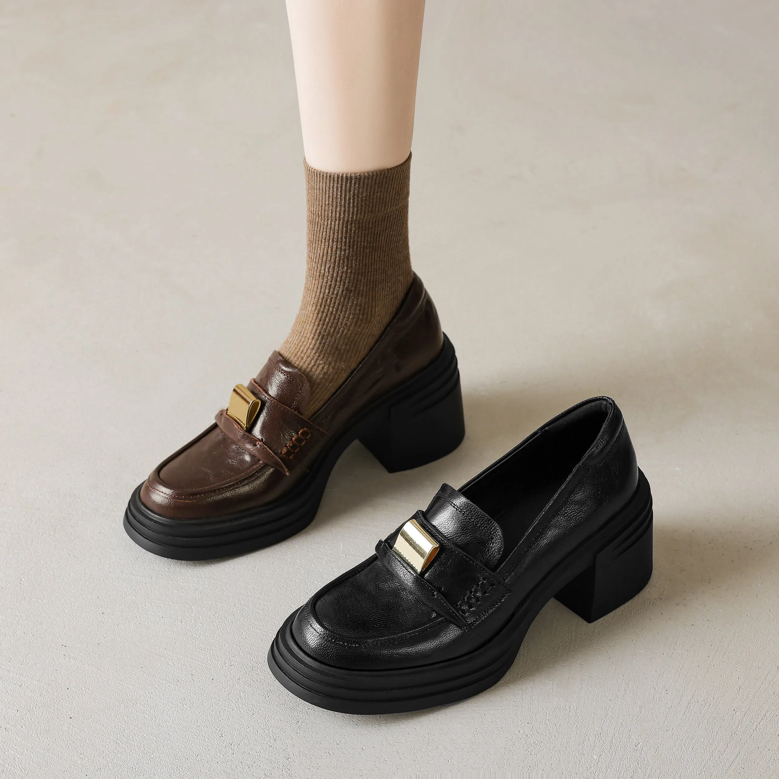 Retro Round-Toe 65mm Block Heel Sheepskin Penny Loafers with Metal Decoration Brown/Black
