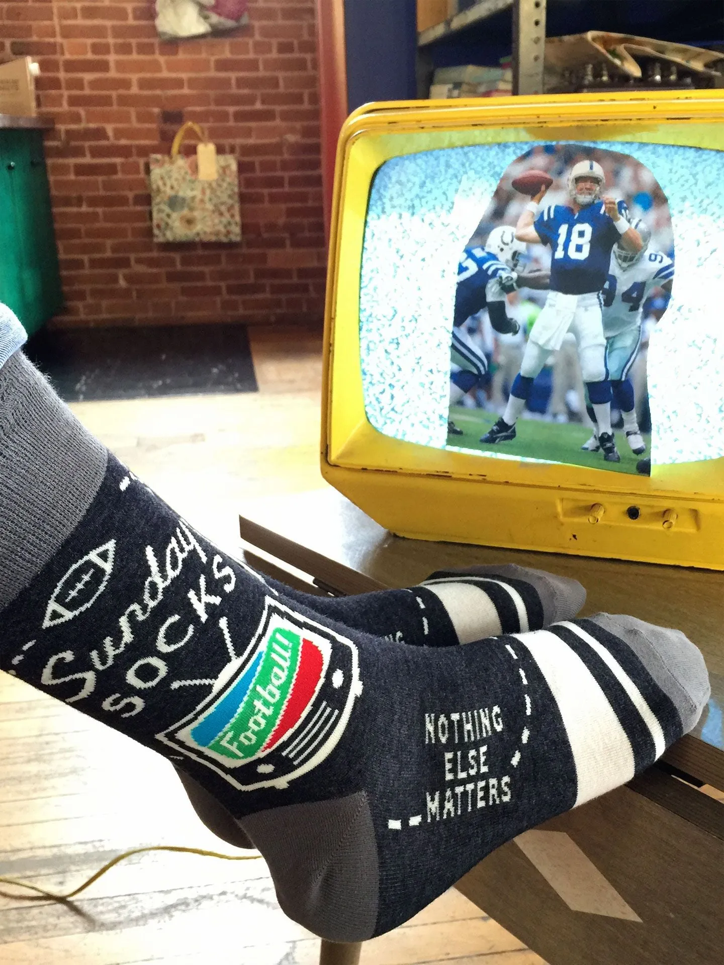 Sunday M-Crew Socks
