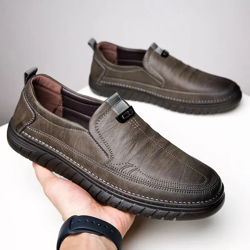 Timeless Elegance with Movechain Retro Penny Loafer – Classic Leather Comfort
