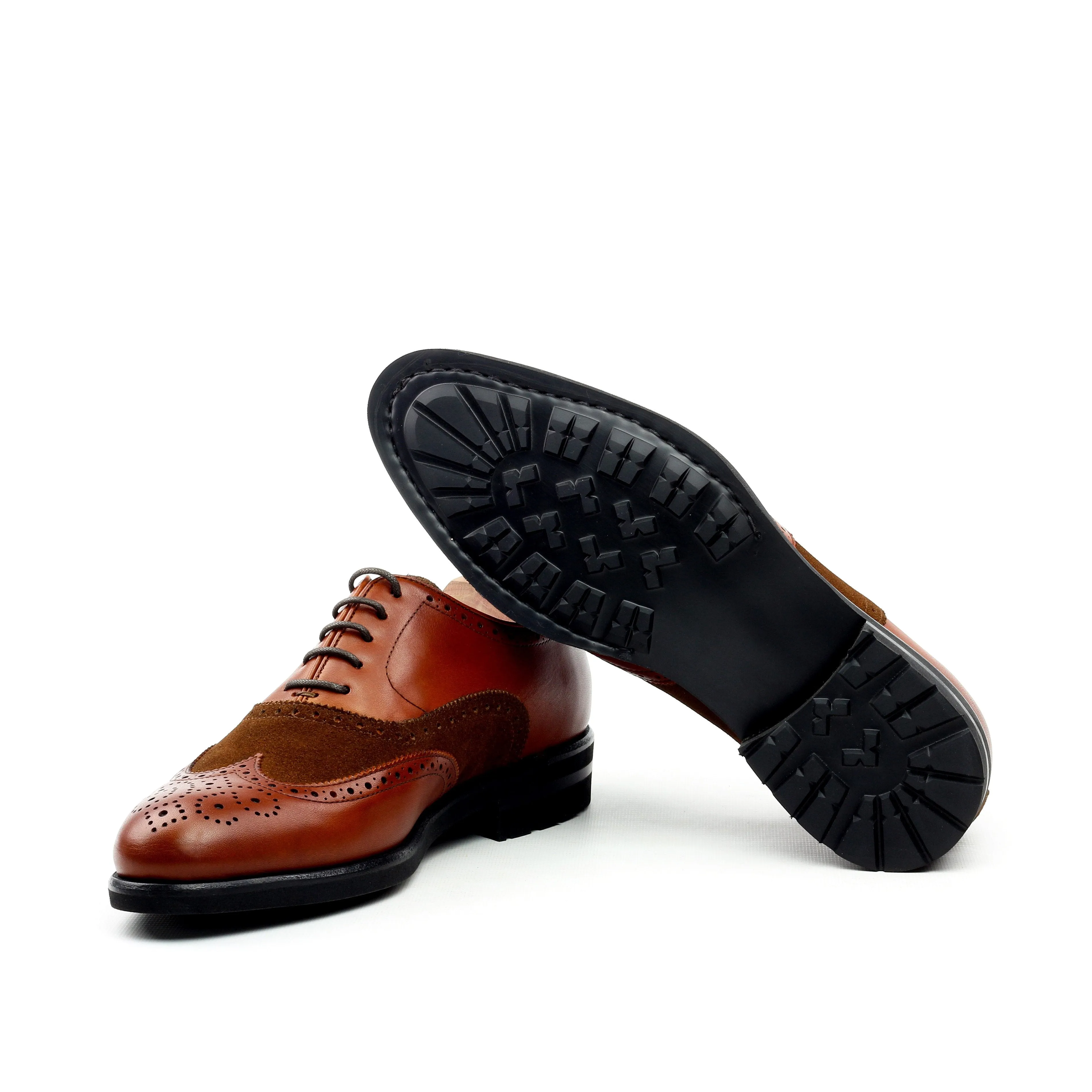 Unique Handcrafted Caramel Brown Wingtip Oxford w/ Full Brogue by Le Ruux